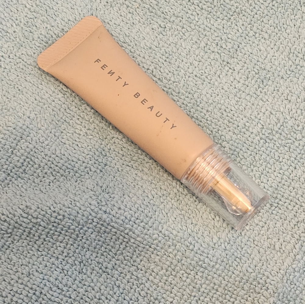 Fenty Beauty Bright Fix (BUTTER)